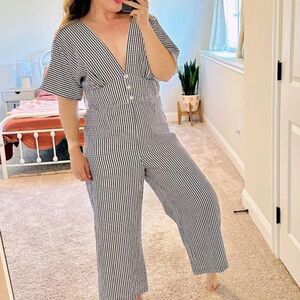 Gianni Bini Navy White Gingham Plaid Jumpsuit Size 10 V-Neck Wide Leg Picnic